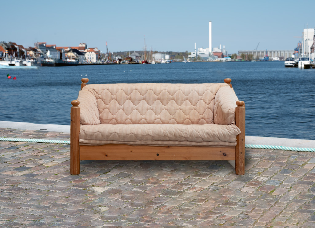 Kleines rosa Sofa