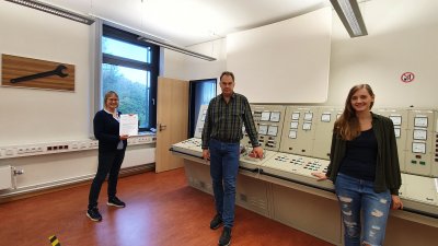 Freuen sich über den Förderbescheid: (v.l.) Tove Möller, Karsten Werner und Viola Skibbe vom Maritimen Zentrum der Hochschule. 