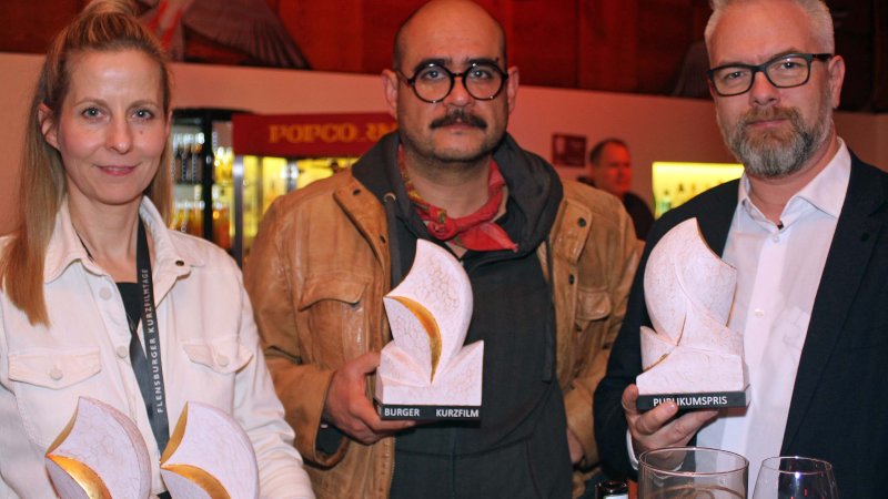 Preisträger Kurzfilmtage2021 : Andrea Schramm (2x ausgezeichnet für "27 Schritte"), Viktor Orozco (Non Fiktion), Martin Strange-Hansen (dän. Publikumspreis)