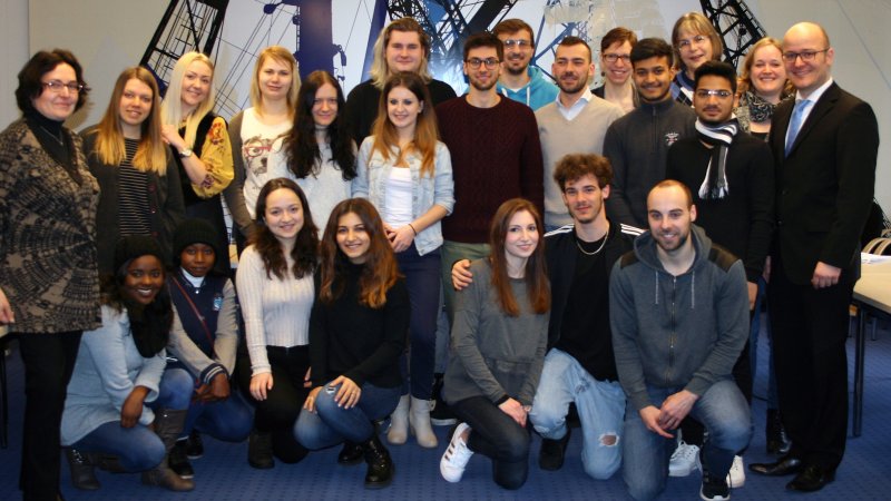 Die Studierenden aus dem Ausland wurden vom Team des International Office und Prof. Dr. Bosco Lehr, Vizepräsident für Internationales begrüßt.