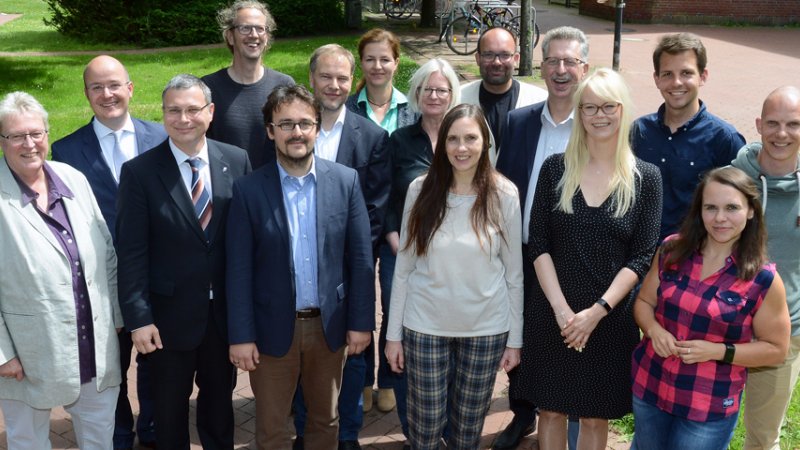 Große Freude beim Team der Hochschule über den Geldsegen aus Berlin.