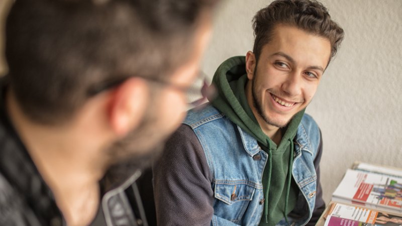 In einem neuen und modernen Sprachlabor können die jungen Geflüchteten ihr Vorstudium beginnen.