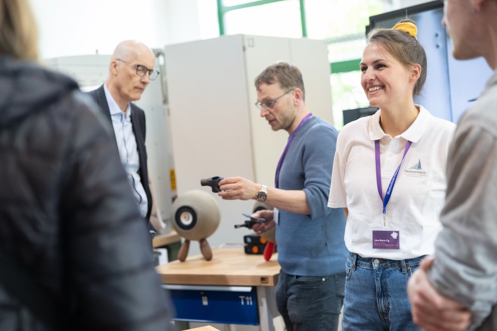 Laborführung im TechShop