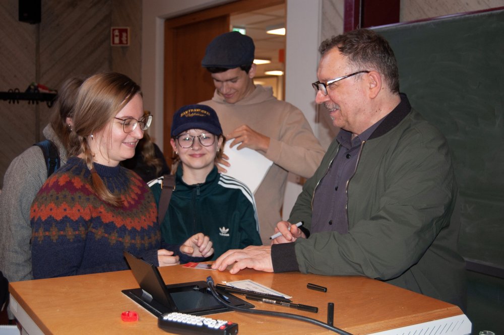 Autogrammstunde im H 14