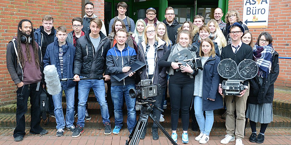 Schüler und Schülerinnen der Eckener Schule arbeiteten eine Woche mit den Lehrenden und Studierenden der Medieninformatik. 