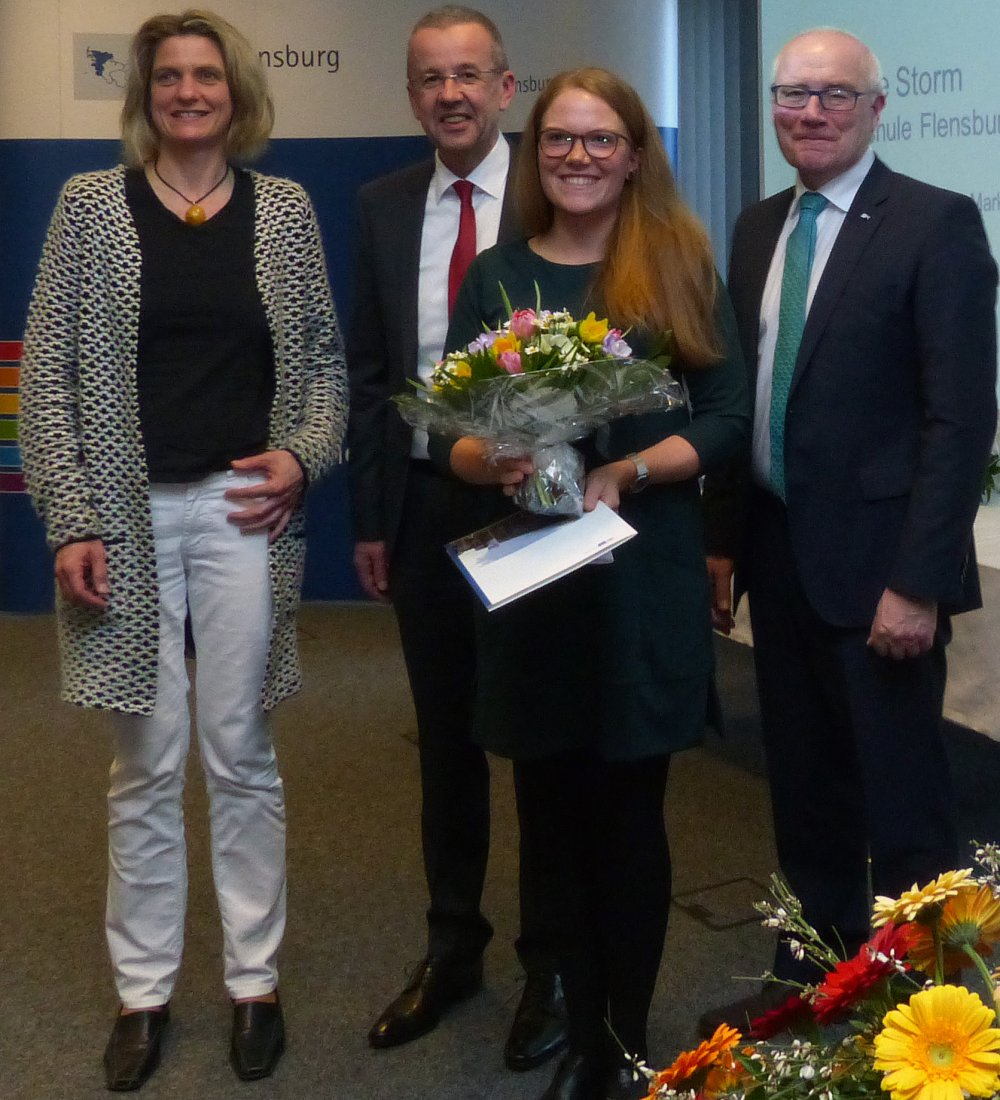 Wiebke Storms (Hochschule Flensburg) Bachelorarbeit war presiwürdig und trägt den Titel: "Die Revitalisierung einer Marke am Beispiel von 'Heisse Tasse'“. 