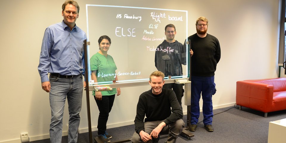 Das ELSE-Team mit Arne Möller und Rosa Arnold ist begeistert von der Arbeit unserer Auszubildenden: Daniel Ravn, Julian Unmack, Noah Jürgensen.