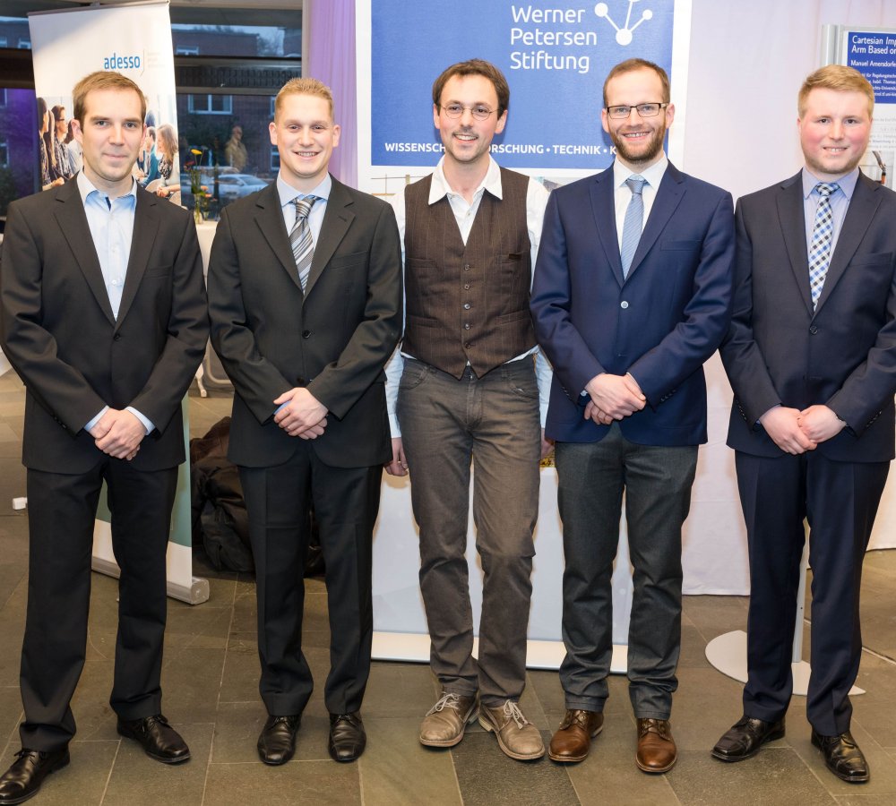 Alle Preisträger (von links nach rechts): Philipp Böcker, Manuel Amersdorfer, Maximilian Placzek, Peter Oppermann und Kim-Fabian Wachlin.