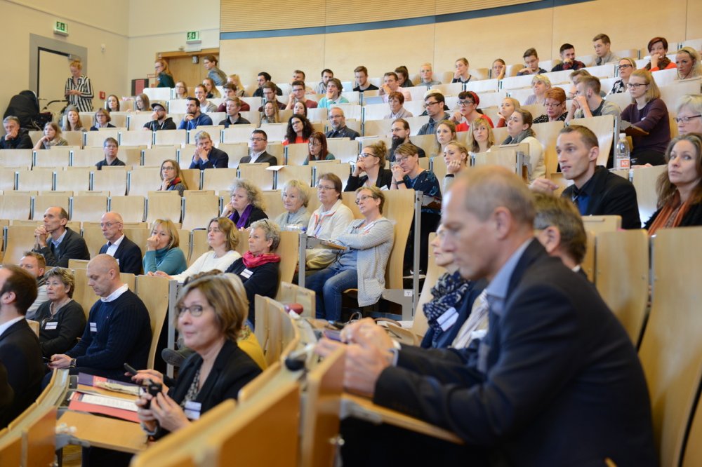 Die Aufgabe Demenz - und vielfältige Möglichkeiten dieser zu begegnen: Die deutsch-dänische Konferenz „Innovative Technologien zur Unterstützung und Versorgung Demenzbetroffener“ beschäftigt sich mit einem Thema, „das alle etwas angeht.“ 