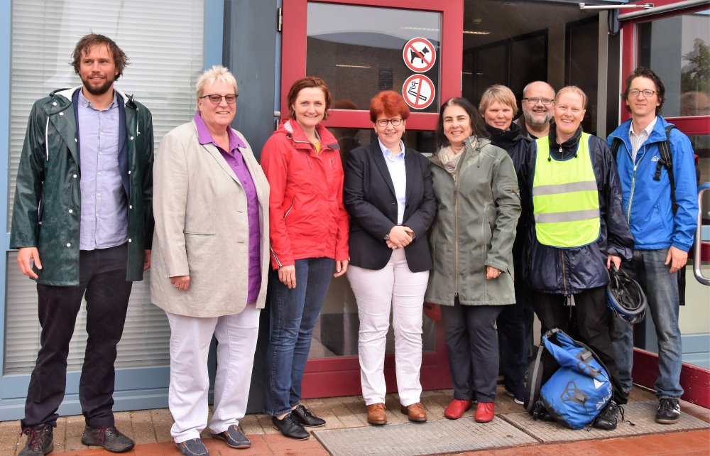 Gruppenfoto von Vertreterinnen und Vertreter der Verbundpartner Europa-Universität, Hochschule und der Stadt Flensburg