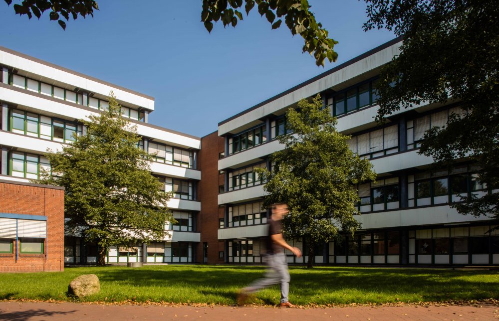 Digitale Angebote mit Präsenzlehre verbinden: Die Hochschule Flensburg geht mit einem Hybridsemester ins Wintersemester. 