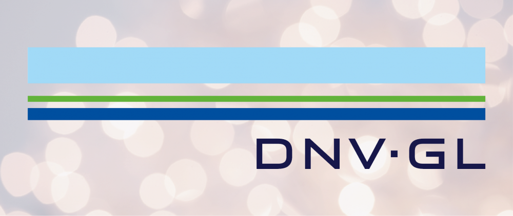 Weihnachtlicher Hintergrund, darauf Unternehmenslogo: oben drei unterschiedlich breite Streifen in grün und blau-Tönen. Darunter in blau: DNV-GL