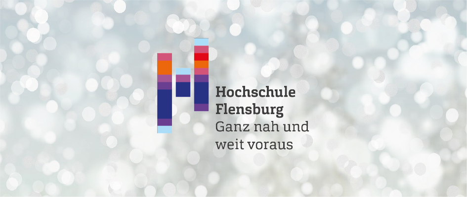 Weihnachtlicher Hintergrund mit Hochschullogo drauf.