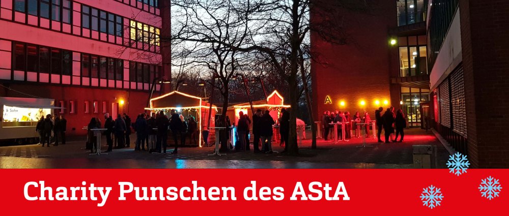 Weihnachtlich beleuchteter Platz auf dem Campus mit Punschbuden. Darunter eine rote Box mit "Charity Punschen"