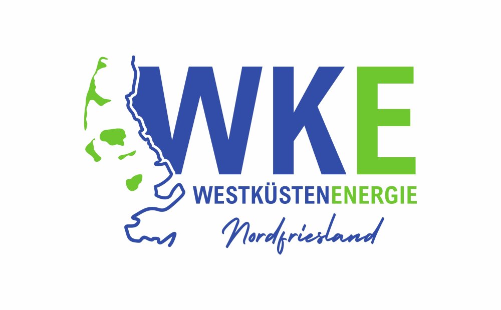 Logo: Umriss der nordfriesischen Küste, daneben blau-grüner Schriftzug: WKE - Westküstenenergie Nordfriesland