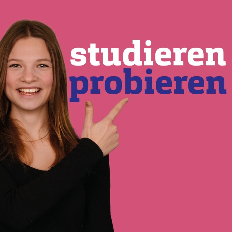 Grafik: Pink-farbener Untergrund darauf links eine junge Frau, die lacht und mit dem Zeigefinger auf einen Schriftzug zeigt: "Studieren probieren.