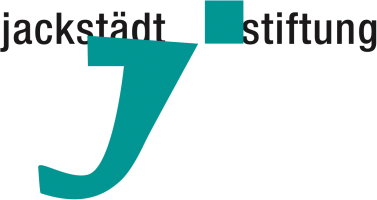 Logo der Jackstädt Stiftung: Oben klein Jackstädt Stiftung, darunter ein grünliches "j"