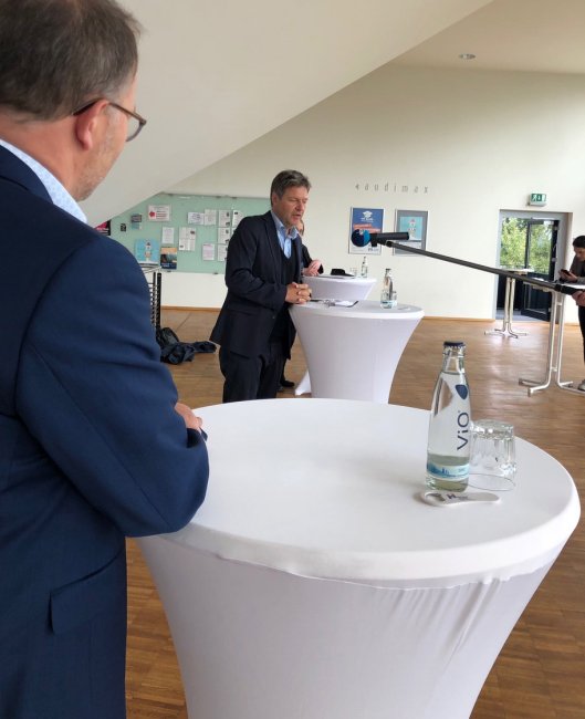 Robert Habeck besuchte die Hochschule Flensburg