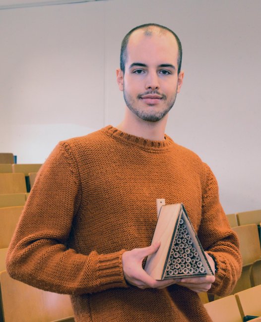 -             TILFLUGT – A Species-Appropriate Insect Hotel von Johannes Rapp, Modul Nachhaltiges Design (Master Intermedia &amp; Marketing): https://hs-flensburg.de/studium/master/imm/abgeschlossene-arbeiten/tilflugt