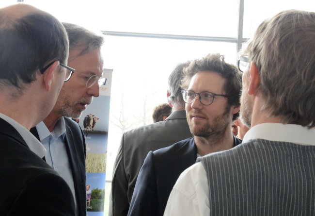 Energiewendeminister Jan Philipp Albrecht im Gespräch mit Prof. Dr. Torsten Faber.