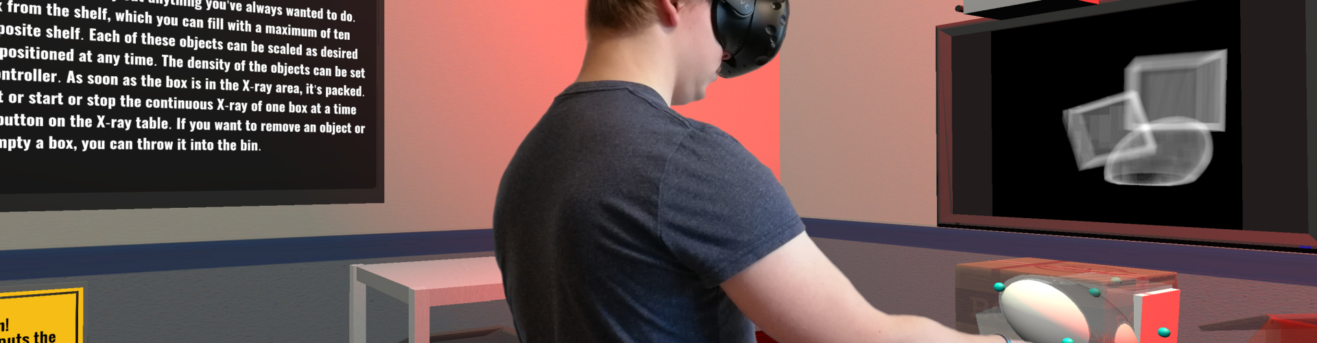 Anwender mit Virtual Reality-Brille und Virtual Reality-Controller. Im Hintergrund Screenshot einer Virtual-Reality-Anwendung.