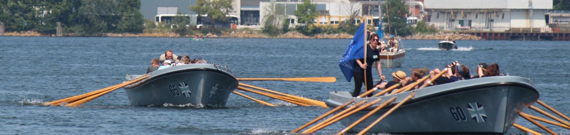 Zwei Kutter auf dem Wasser